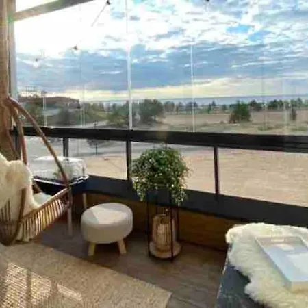 Sunbeach With Seaview And Sauna Apartment
